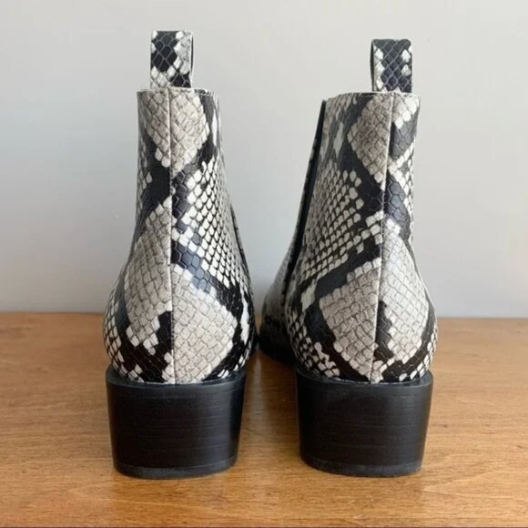 MARC FISHER LTD. Vivica Pointed Toe Snakeskin White Cow Ankle Block Heel - Picture 5 of 14